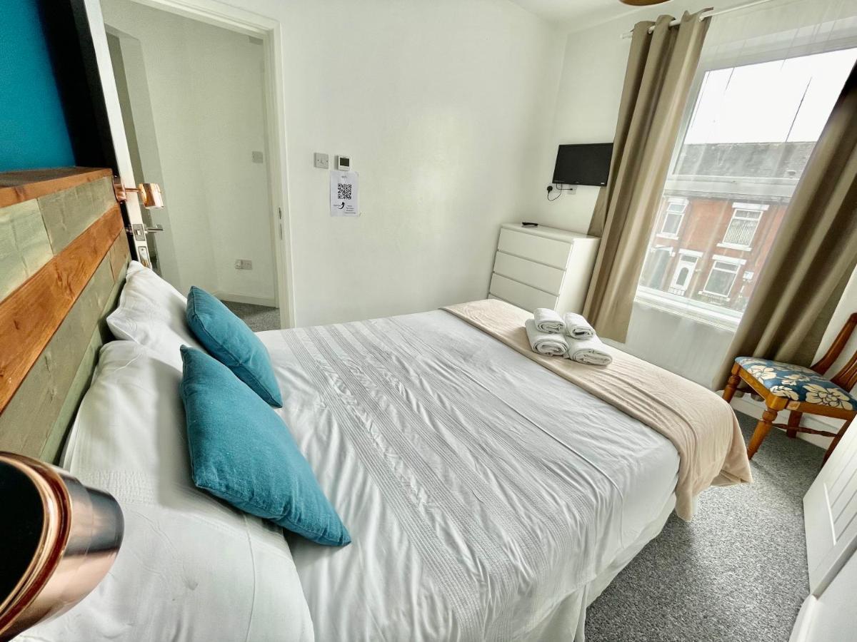 The Corner House - Modern Chesterfield Town Centre Apartments Exterior foto